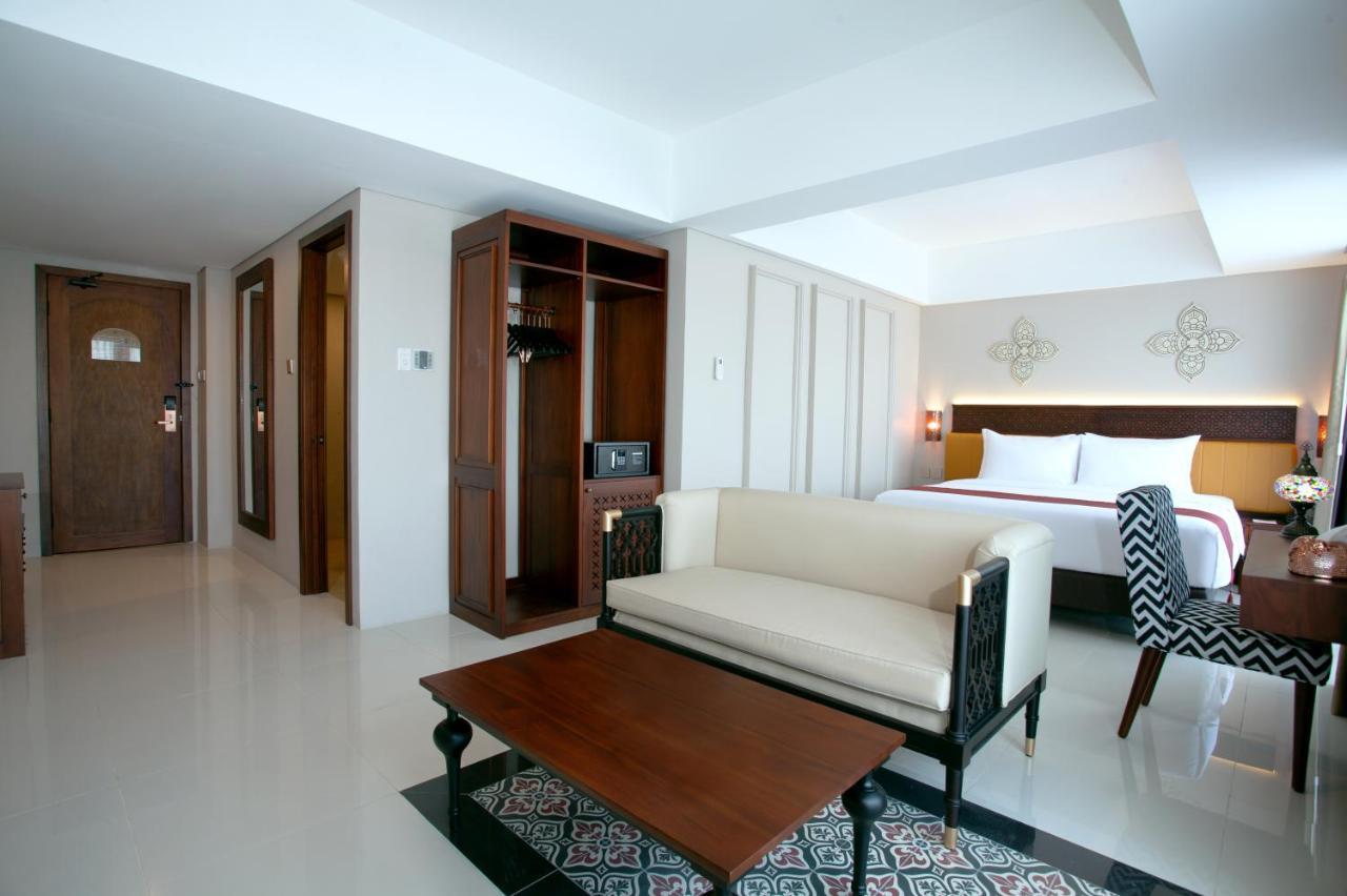 Alhambra Hotel & Convention, BW Signature Collection Tasikmalaya Exterior photo