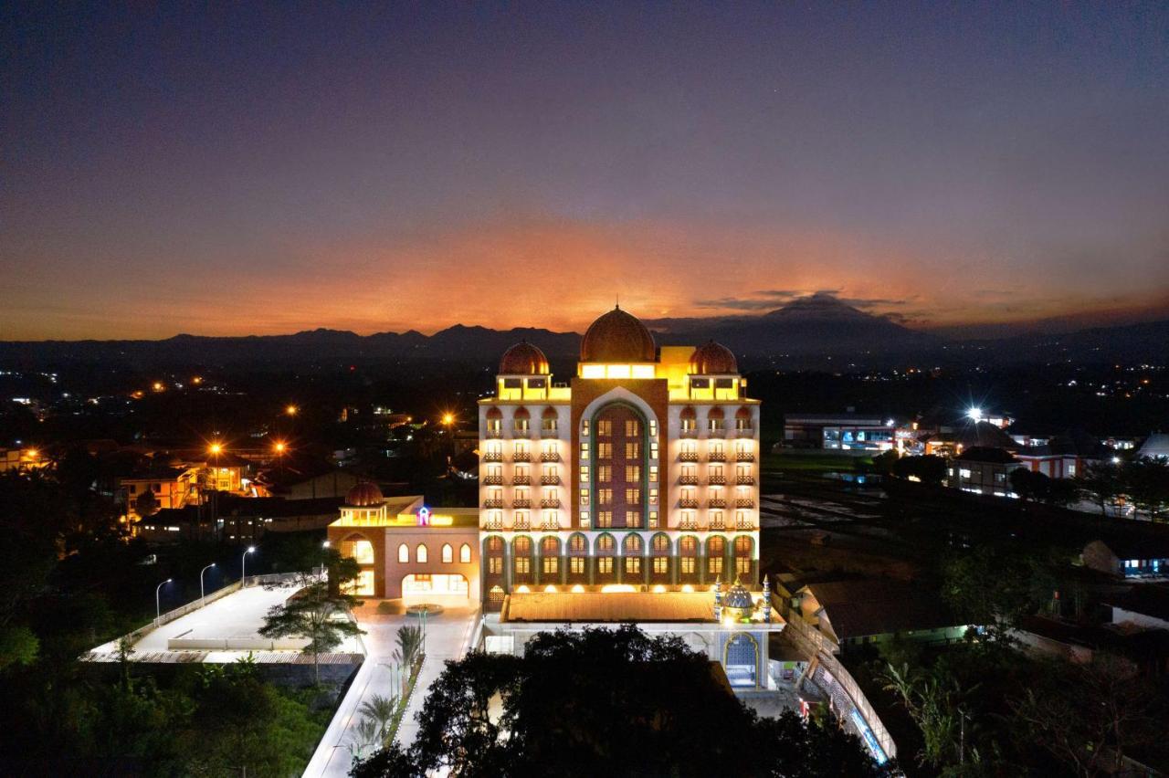 Alhambra Hotel & Convention, BW Signature Collection Tasikmalaya Exterior photo